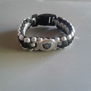 Oakland Raiders paracord bracelet